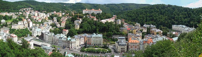 http://commons.wikimedia.org/wiki/File:2007-KarlovyVary-053-wide.jpg